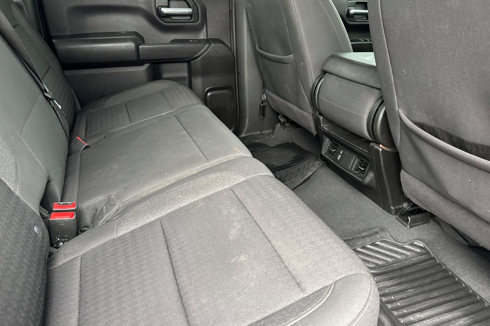 Used 2024 Chevrolet Silverado 1500 Custom w/ Turbomax Blackout Package RWD image 18