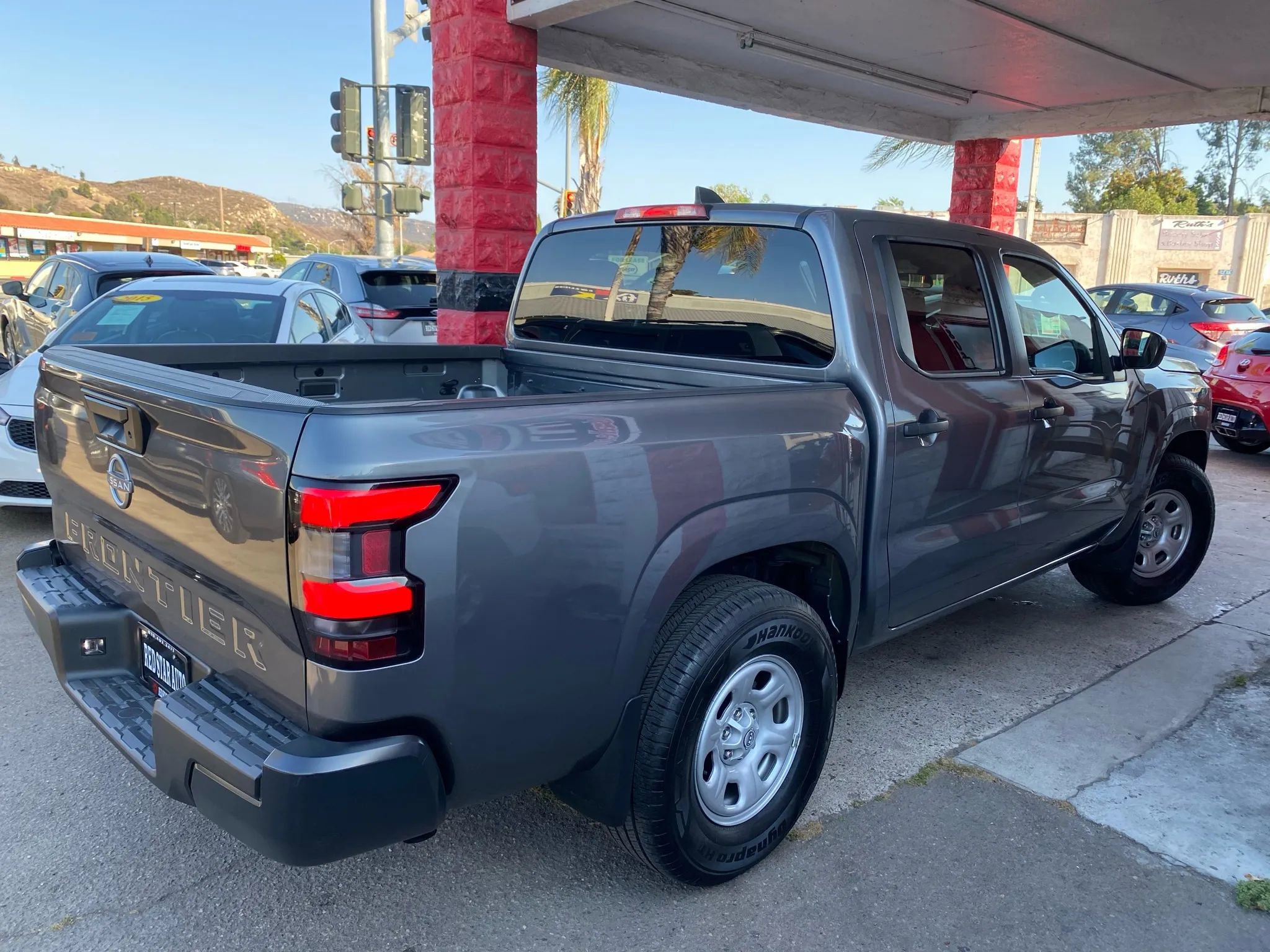 Used 2024 Nissan Frontier S image 7