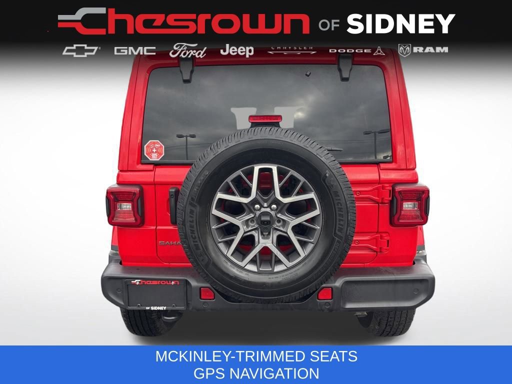 Used 2025 Jeep Wrangler Sahara image 4