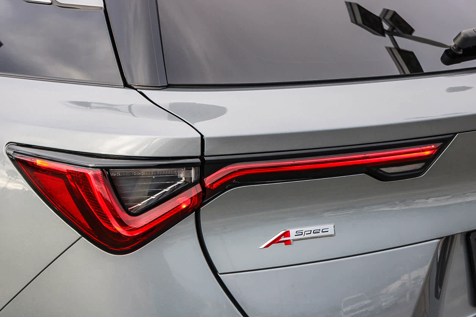 Used 2024 Acura ZDX A-Spec image 7