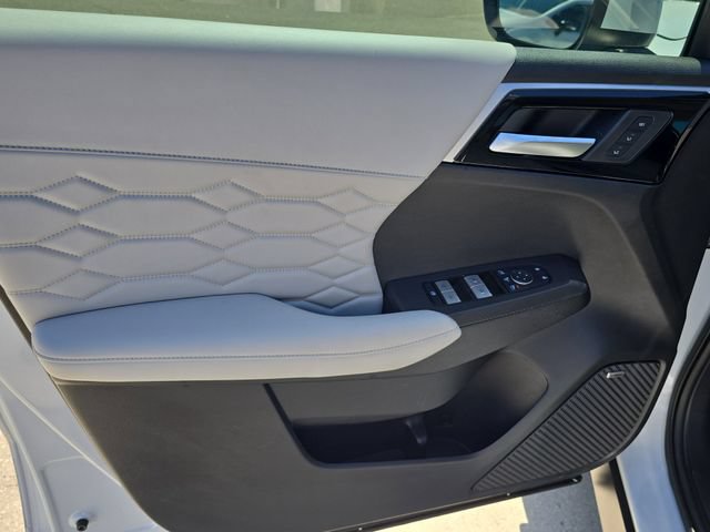 Used 2025 Mitsubishi Outlander SEL FWD image 18