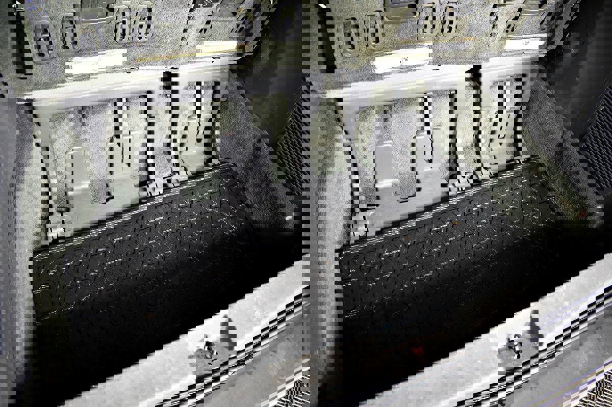 Used 2015 Toyota Sienna XLE image 38