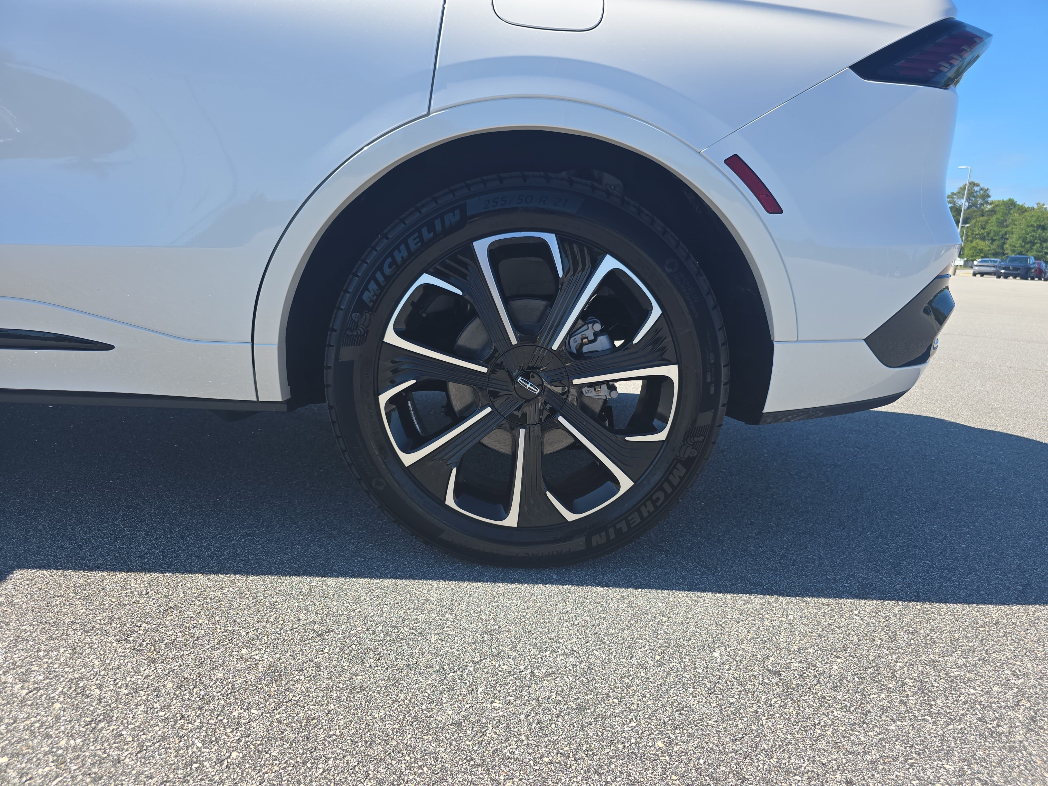 New 2026 Lincoln Nautilus Reserve AWD/4WD image 34
