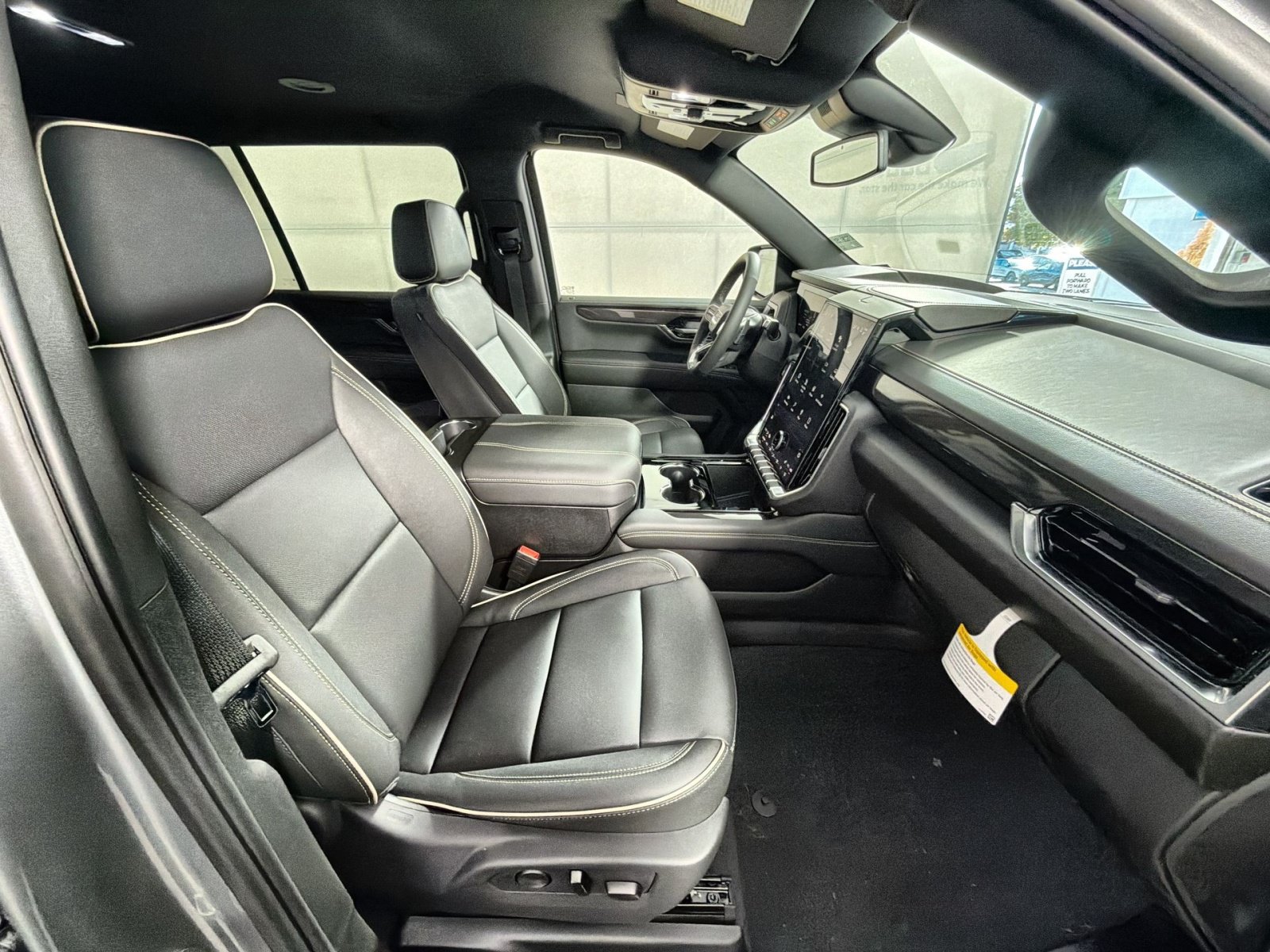 New 2026 GMC Yukon XL Elevation AWD/4WD image 27