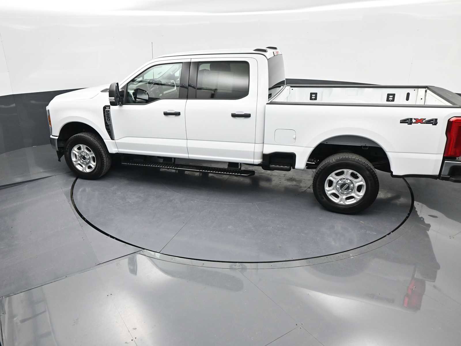 Used 2025 Ford F250 XLT image 54
