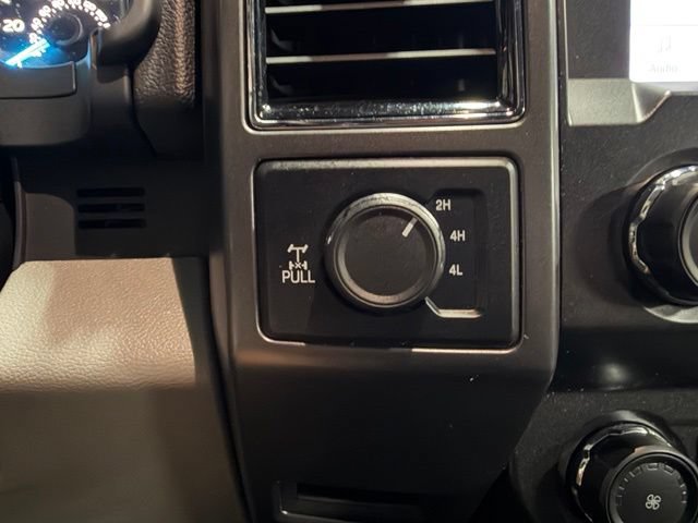 Used 2019 Ford F150 XLT w/ Equipment Group 302A Luxury AWD/4WD image 41