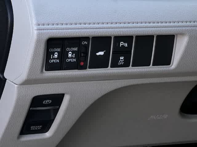 Certified 2026 Honda Odyssey Touring image 29