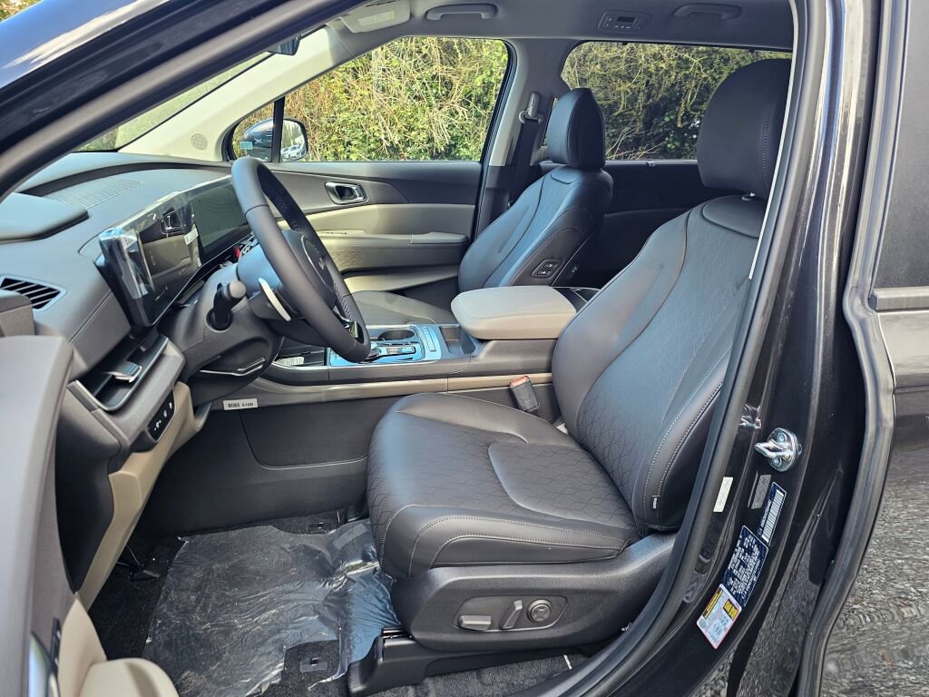 New 2026 Kia Carnival EX image 20