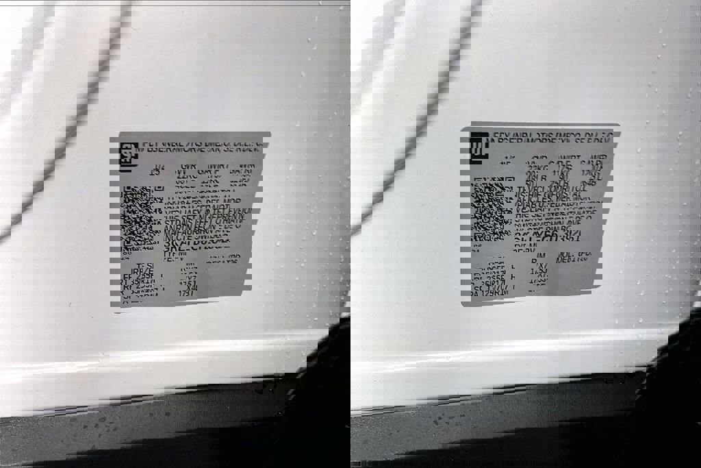 New 2026 GMC Terrain AT4 w/ LPO, Floor Liner Package image 9