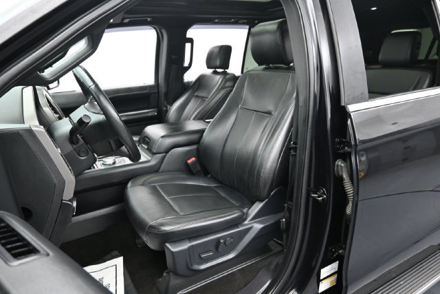 Used 2020 Ford Expedition Max XLT w/ Equipment Group 202A AWD/4WD image 11