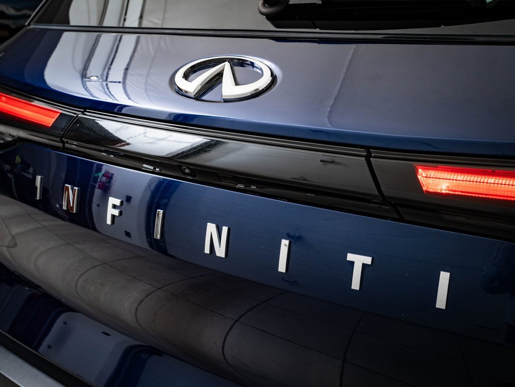 Used 2023 INFINITI QX60 Luxe image 18