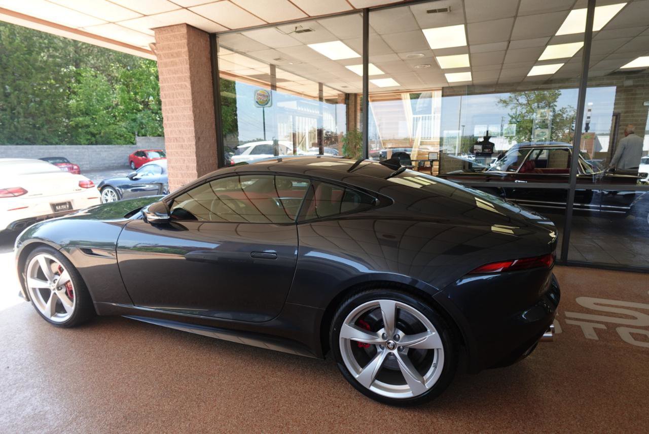 Used 2024 Jaguar F-TYPE R-Dynamic RWD image 23