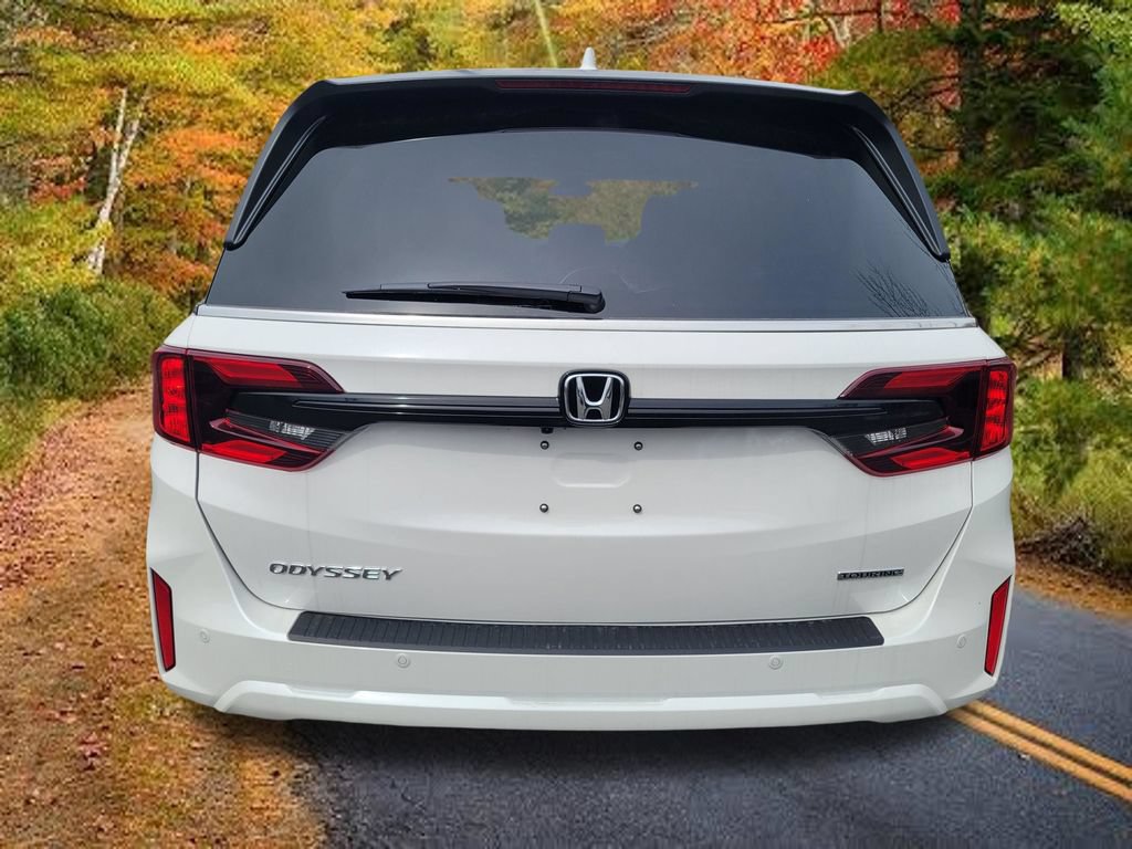 New 2026 Honda Odyssey Touring image 4