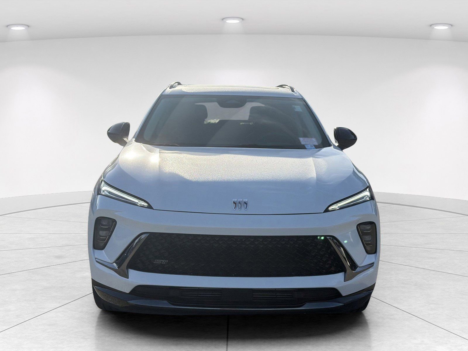 Used 2025 Buick Envision Sport Touring AWD/4WD image 2