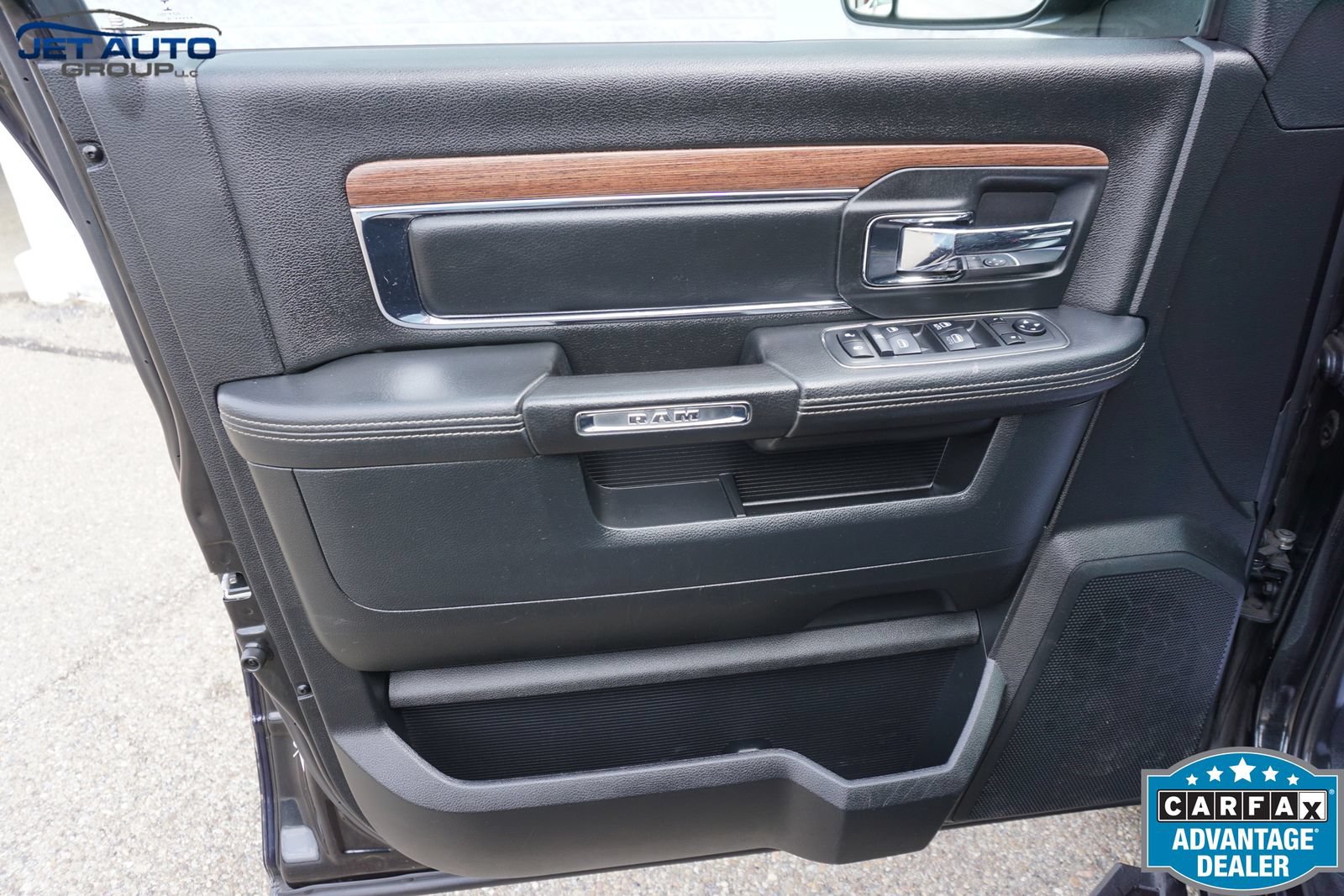 Used 2016 RAM 1500 Laramie AWD/4WD image 24