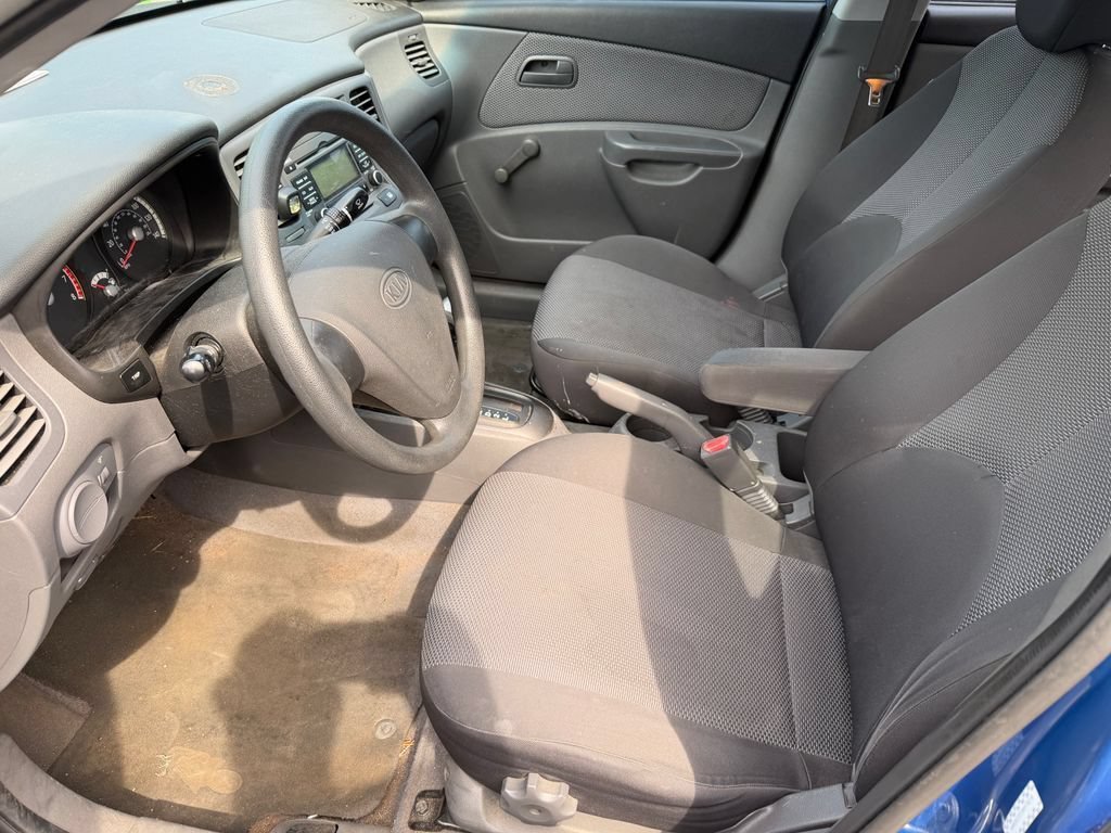 Used 2009 Kia Rio LX FWD image 5
