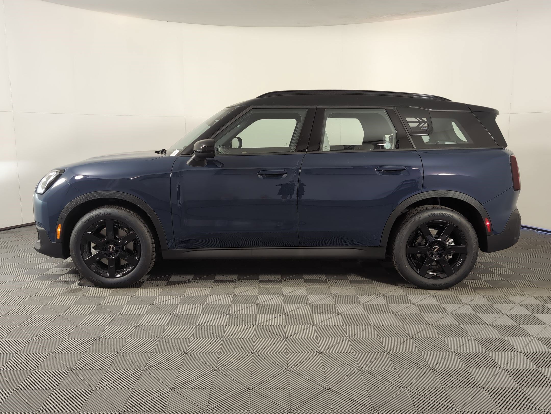 New 2026 MINI Cooper Countryman S video 2