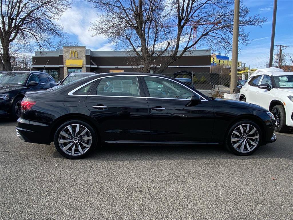 Used 2023 Audi A4 2.0T Premium w/ Convenience Package image 2