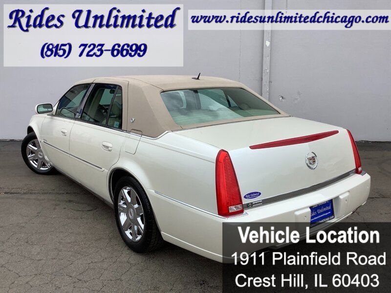 Used 2007 Cadillac DTS Luxury I w/ Trunk Convenience Package FWD image 4