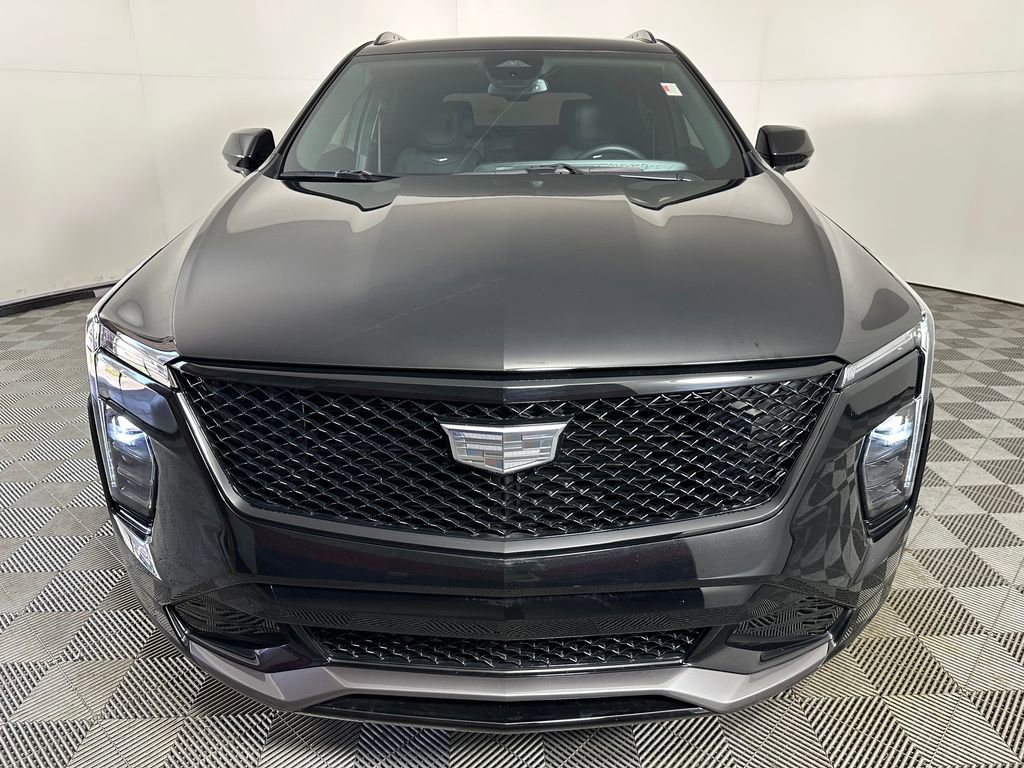 Used 2024 Cadillac XT4 Sport w/ Cold Weather Package image 8
