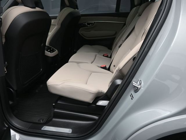 Used 2026 Volvo XC90 B6 Plus w/ Protection Package Premier image 21