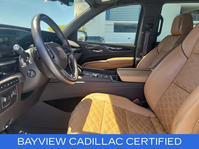 Certified 2024 Cadillac Escalade Sport w/ LPO, ONYX Package AWD/4WD image 25