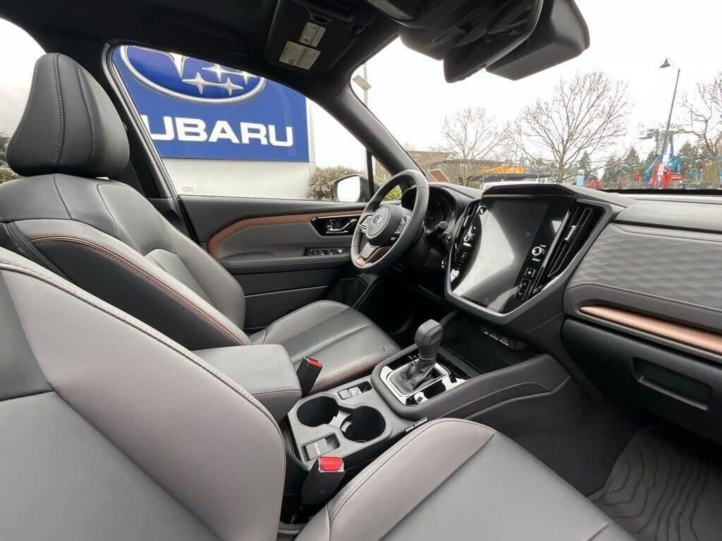 Used 2025 Subaru Forester Sport AWD/4WD image 13