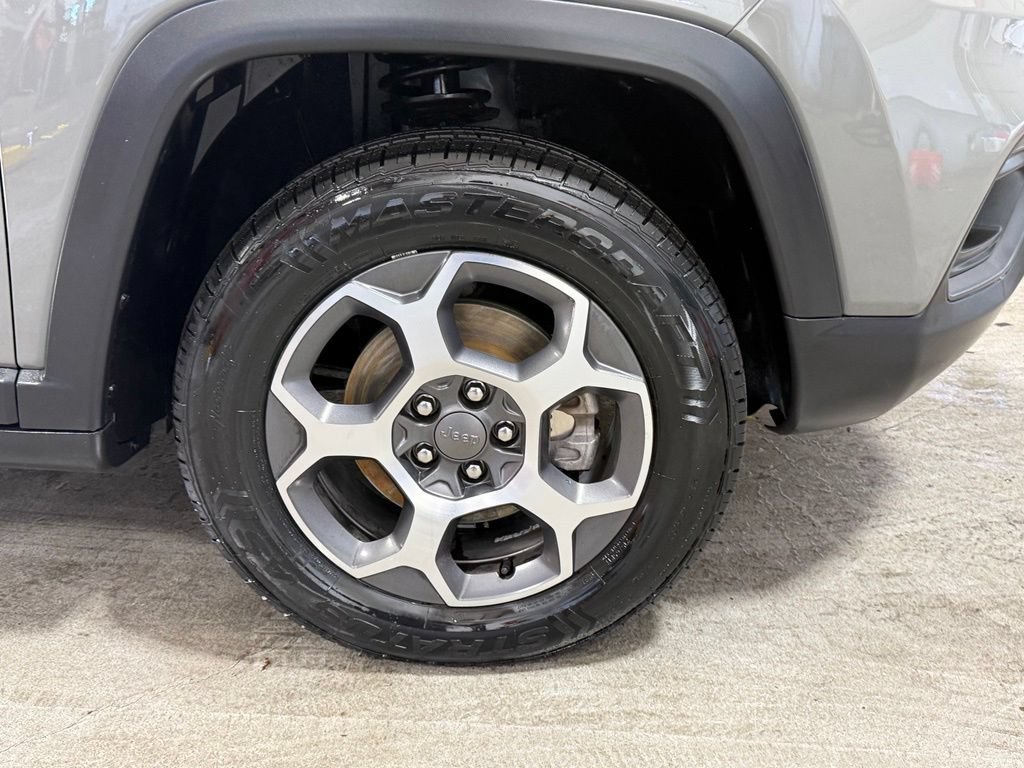 Certified 2022 Jeep Compass Trailhawk AWD/4WD image 35