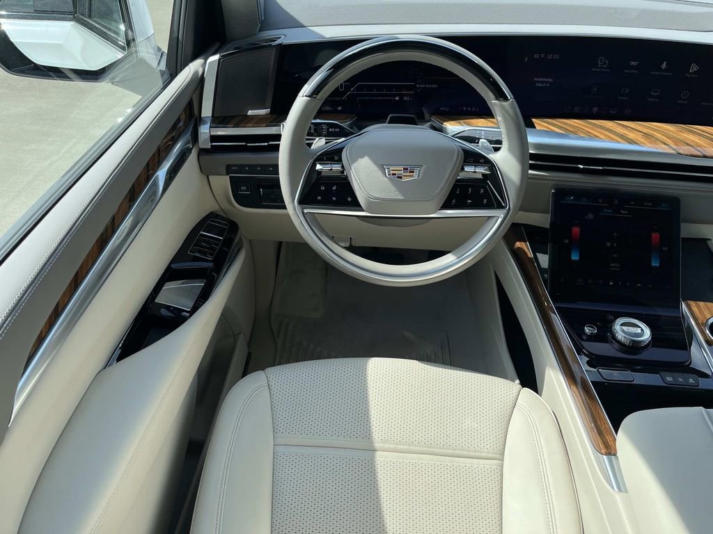 Certified 2025 Cadillac Escalade Sport Platinum image 14