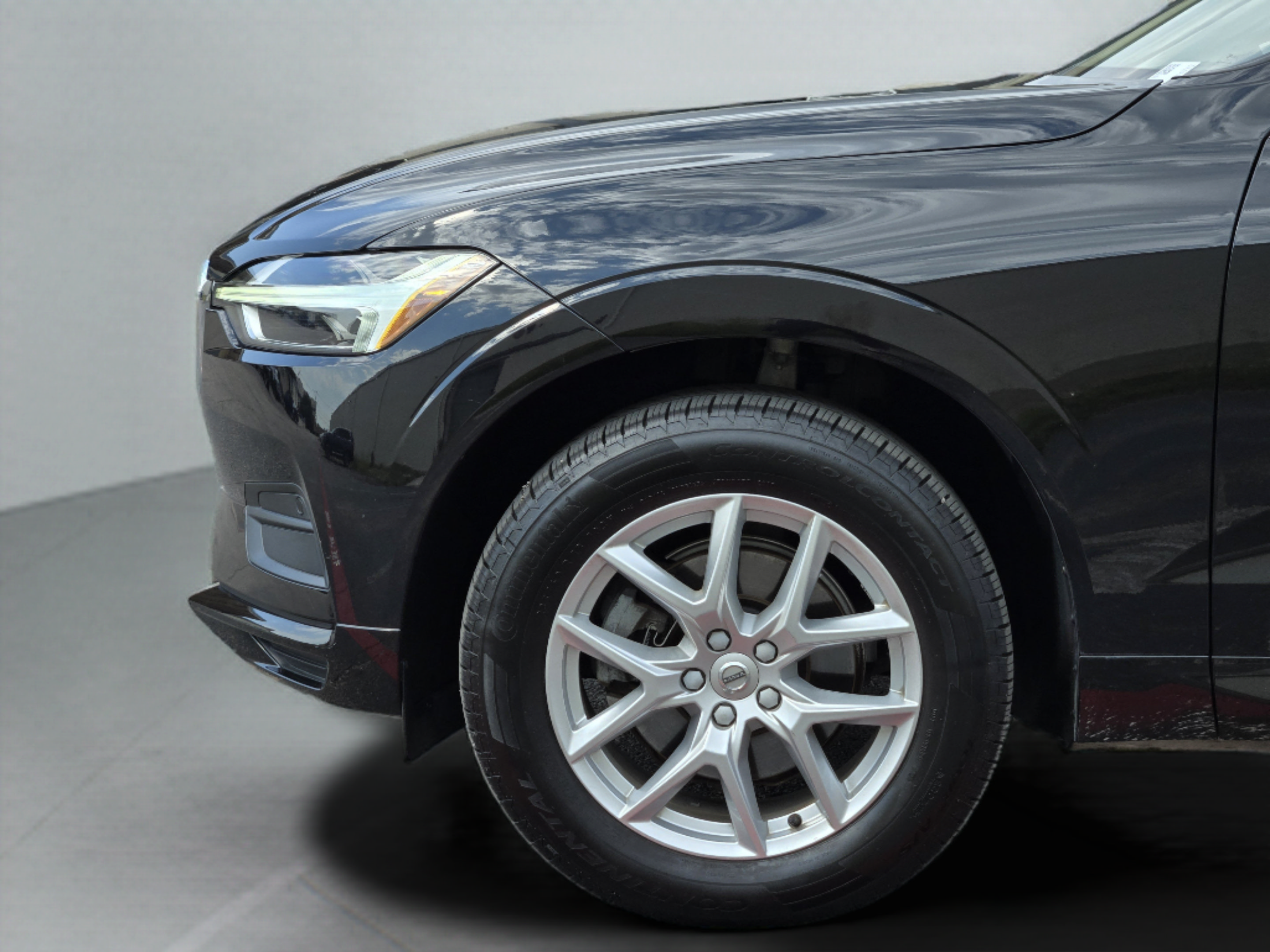 Used 2020 Volvo XC60 T5 Momentum AWD/4WD image 36