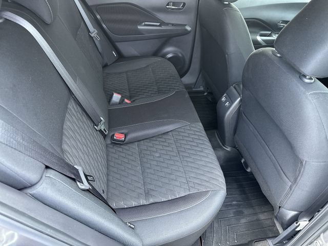 Used 2023 Nissan Kicks SV FWD image 29