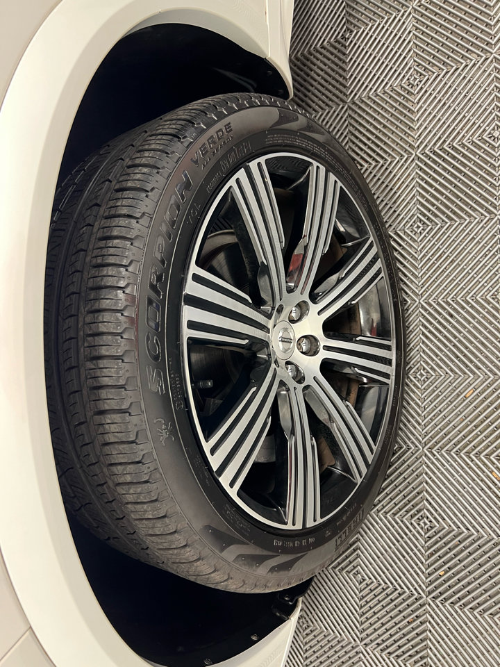 Used 2022 Volvo XC90 T6 Inscription w/ Advanced Package image 39