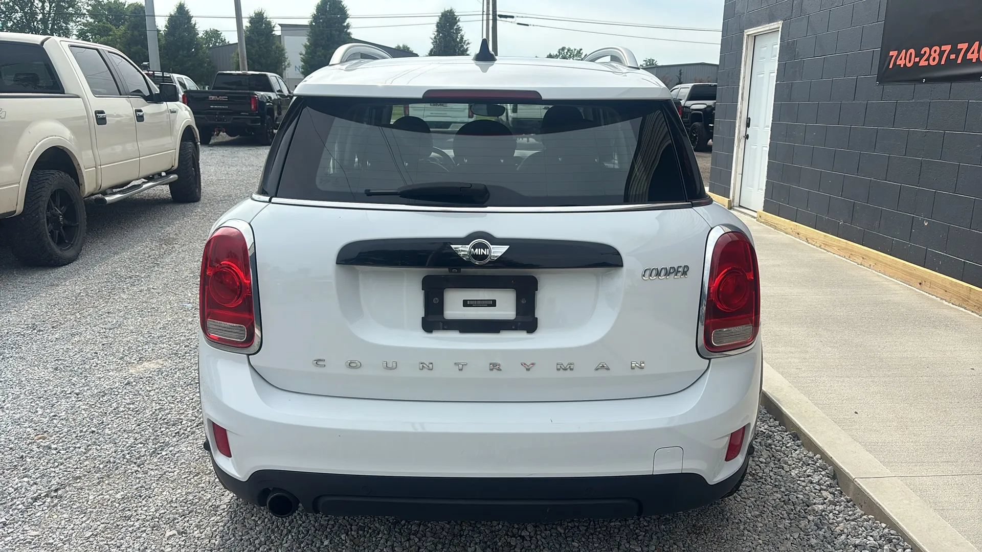 Used 2017 MINI Cooper Countryman FWD image 4