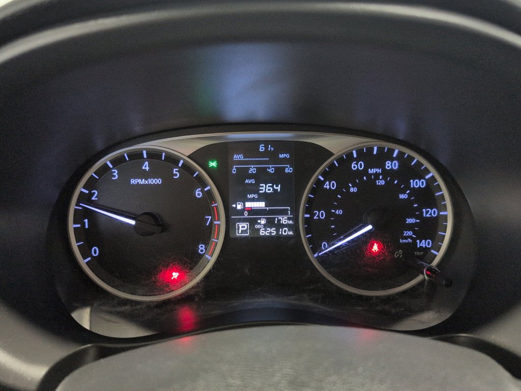 Used 2018 Nissan Kicks S image 17