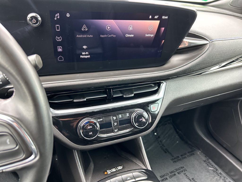 Used 2025 Buick Envista Sport Touring w/ Convenience II Package FWD image 11