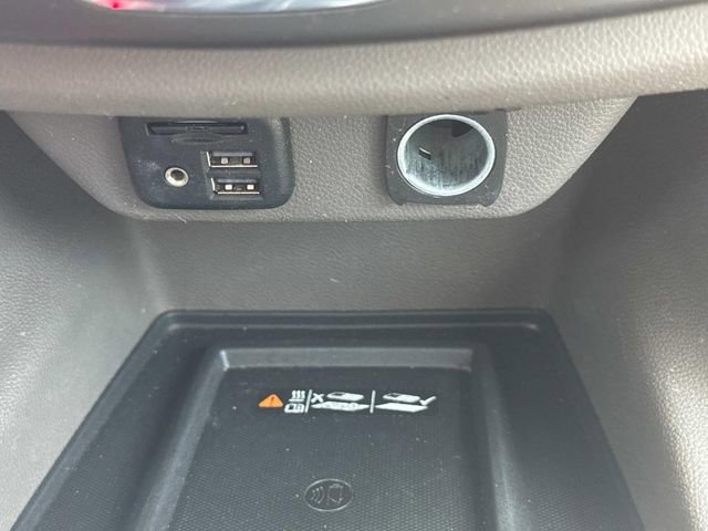 Used 2021 Chevrolet Traverse Premier image 36