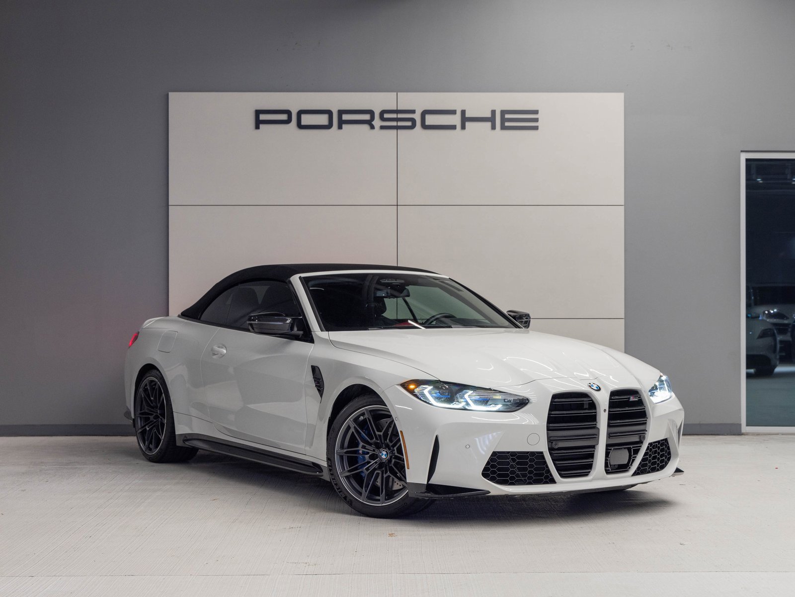 Used 2023 BMW M4 xDrive Competition image 11