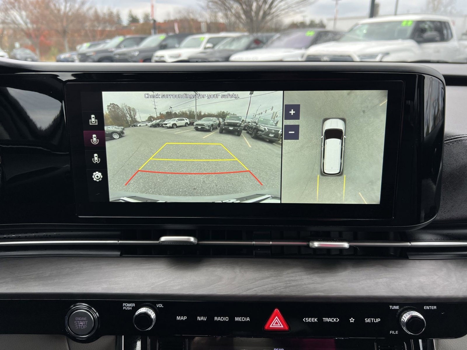 Used 2022 Kia Carnival SX image 19