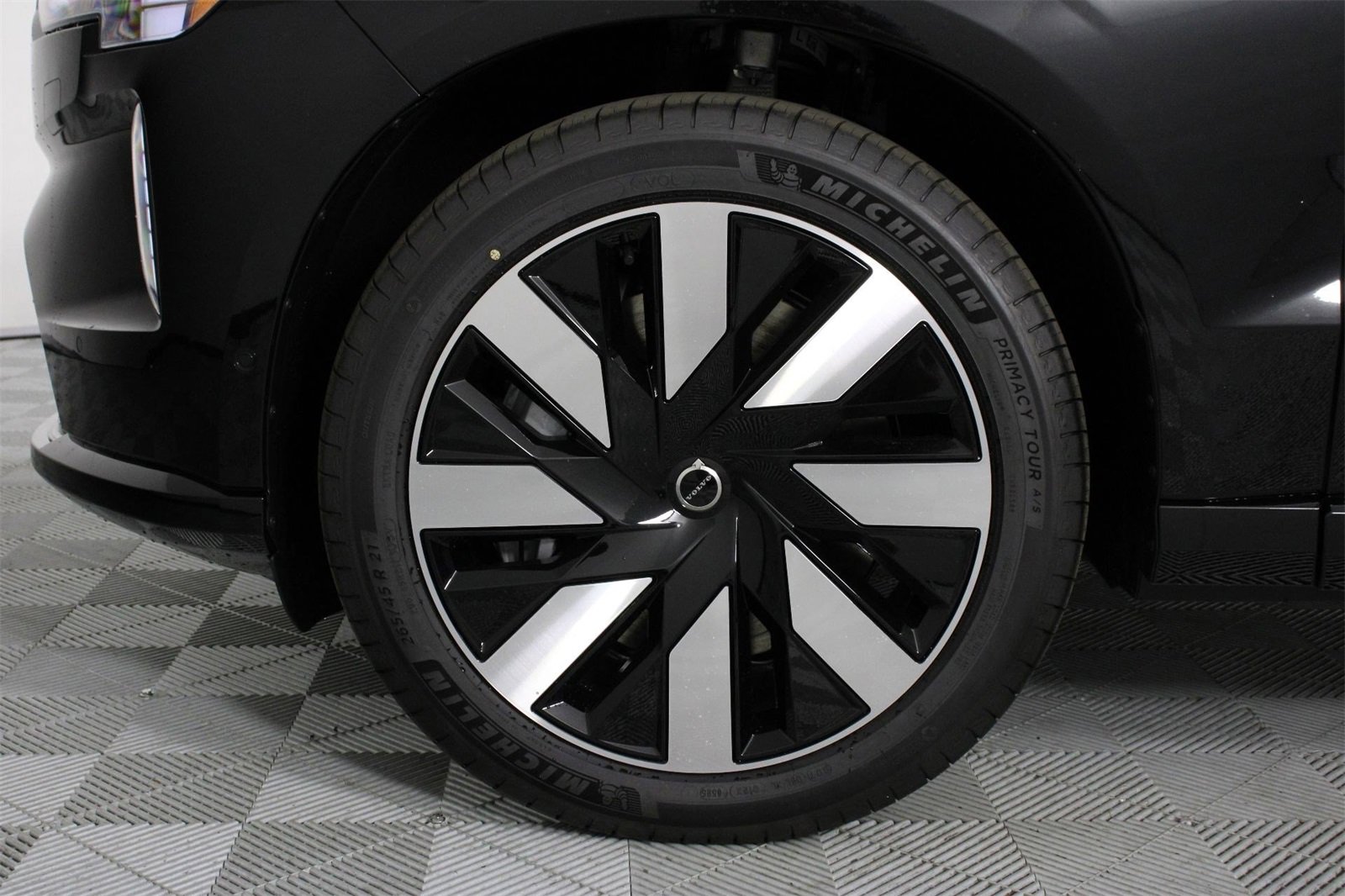 New 2025 Volvo EX90 Ultra image 12