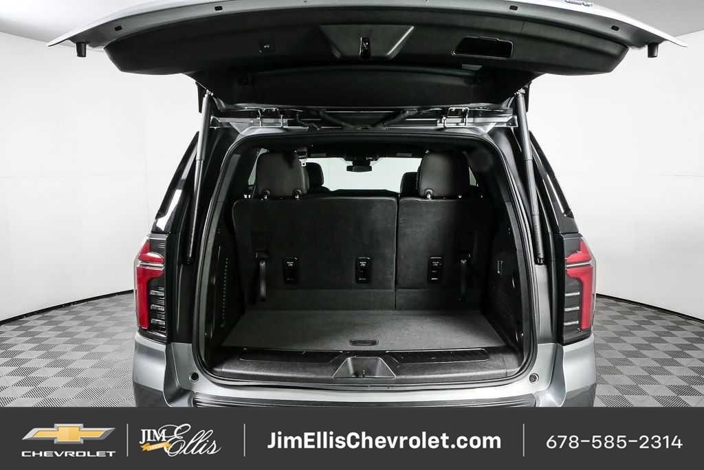 Certified 2025 Chevrolet Tahoe LT RWD image 30
