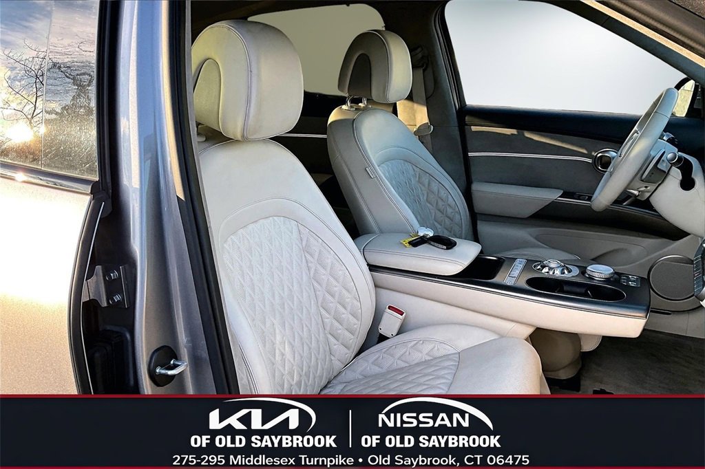 Used 2023 Genesis GV60 Performance image 29