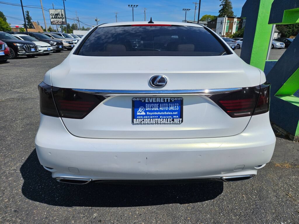 Used 2013 Lexus LS 600h L w/ Executive-Class Seating Pkg AWD/4WD image 4