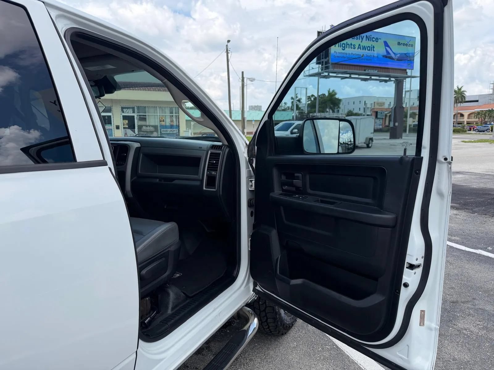 Used 2014 RAM 2500 Tradesman w/ Chrome Appearance Group AWD/4WD image 18