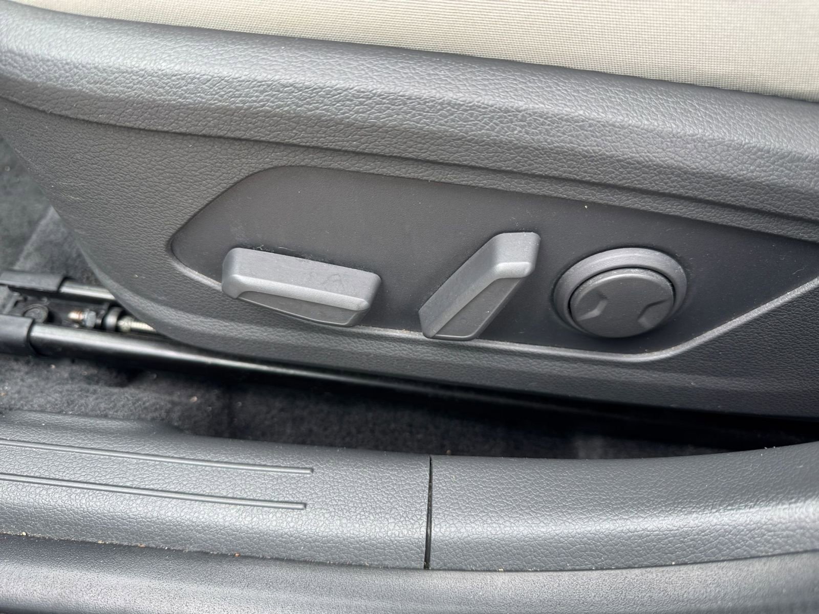 Used 2025 Hyundai Sonata SEL FWD image 22