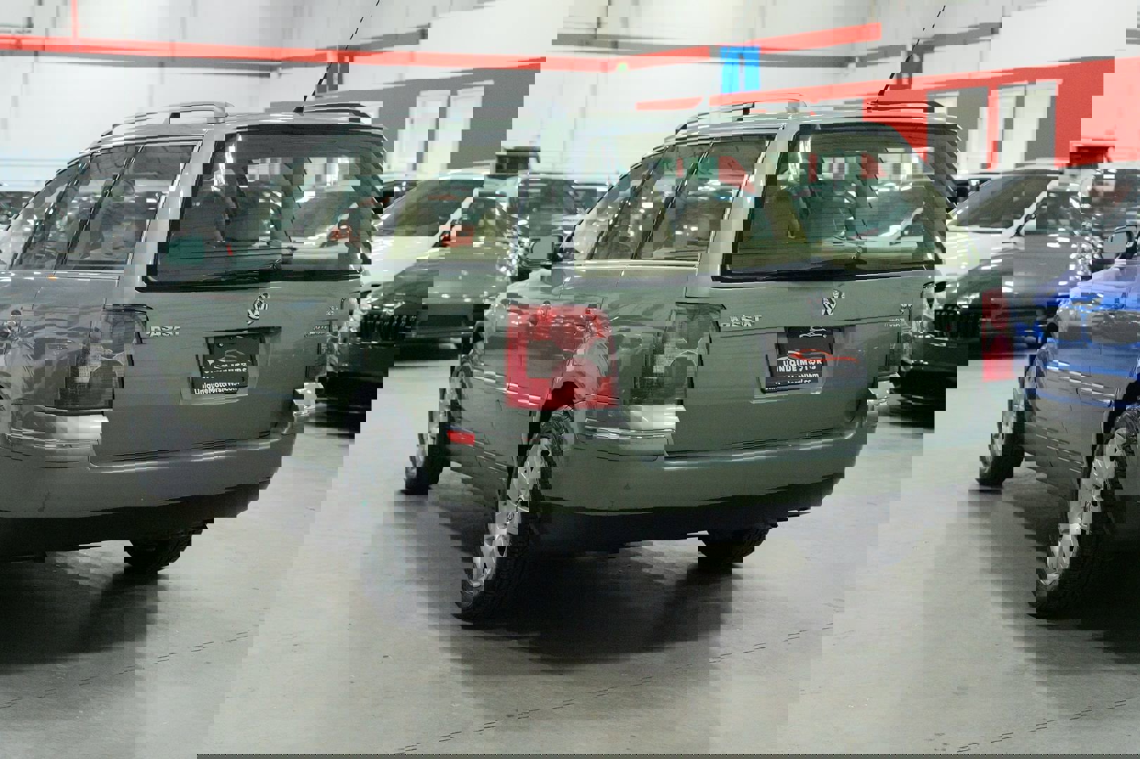 Used 2002 Volkswagen Passat GLX image 4