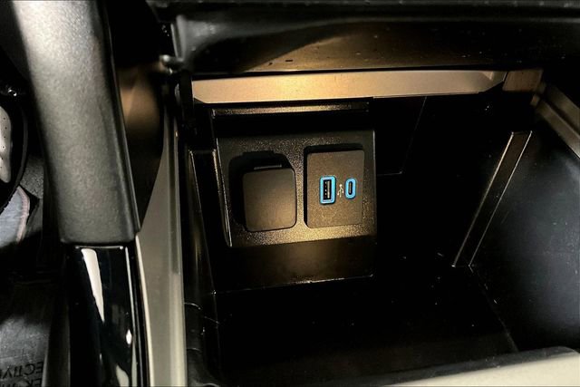 Used 2023 Ford Explorer ST-Line image 33