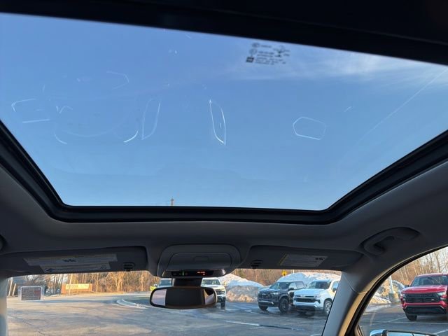 Used 2018 Chevrolet Equinox Premier image 13