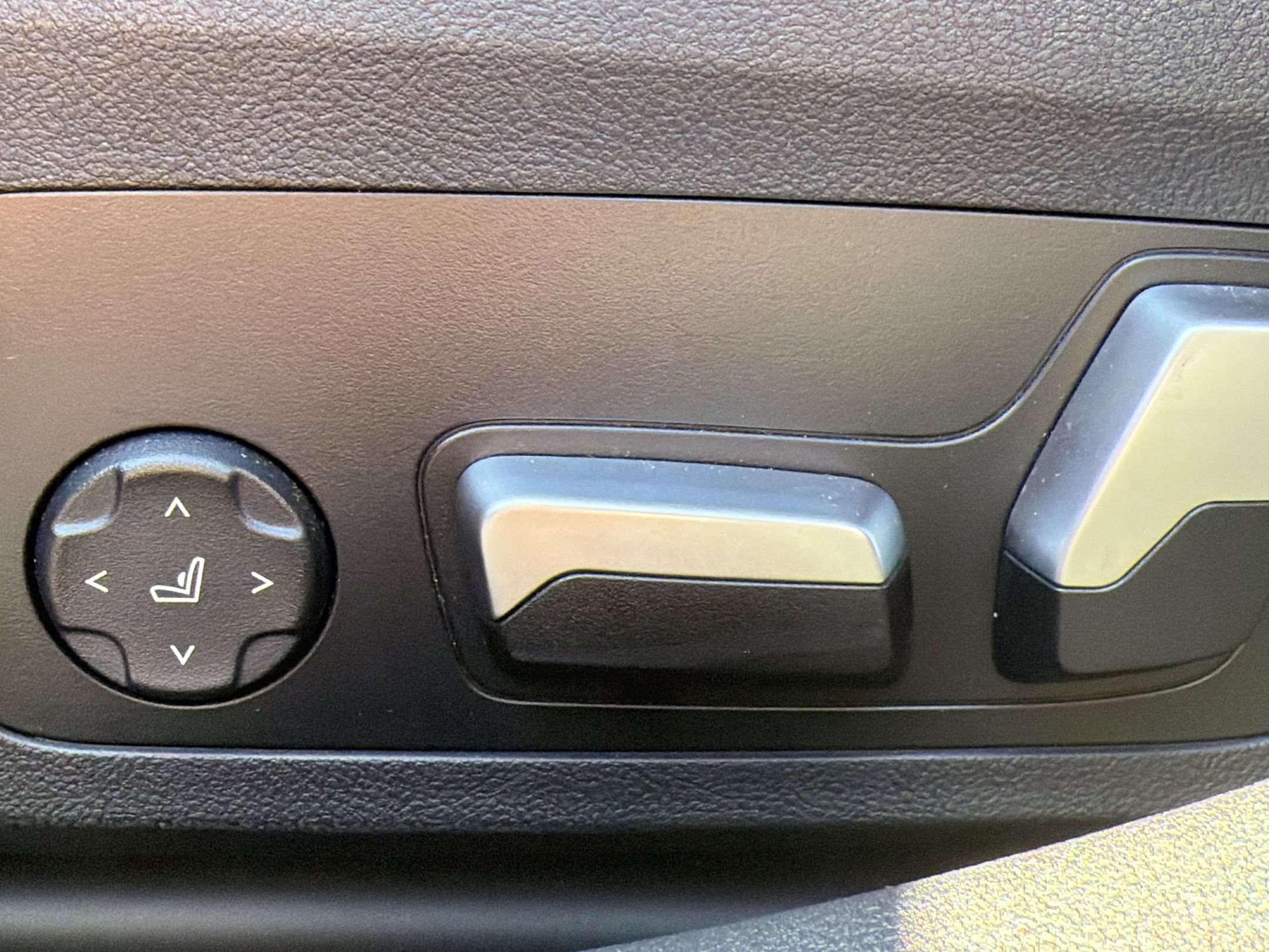 Used 2023 BMW i4 eDrive40 w/ Premium Package RWD image 15