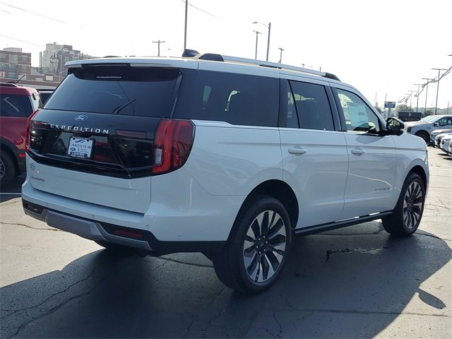 New 2025 Ford Expedition Platinum w/ Driver's Package image 3