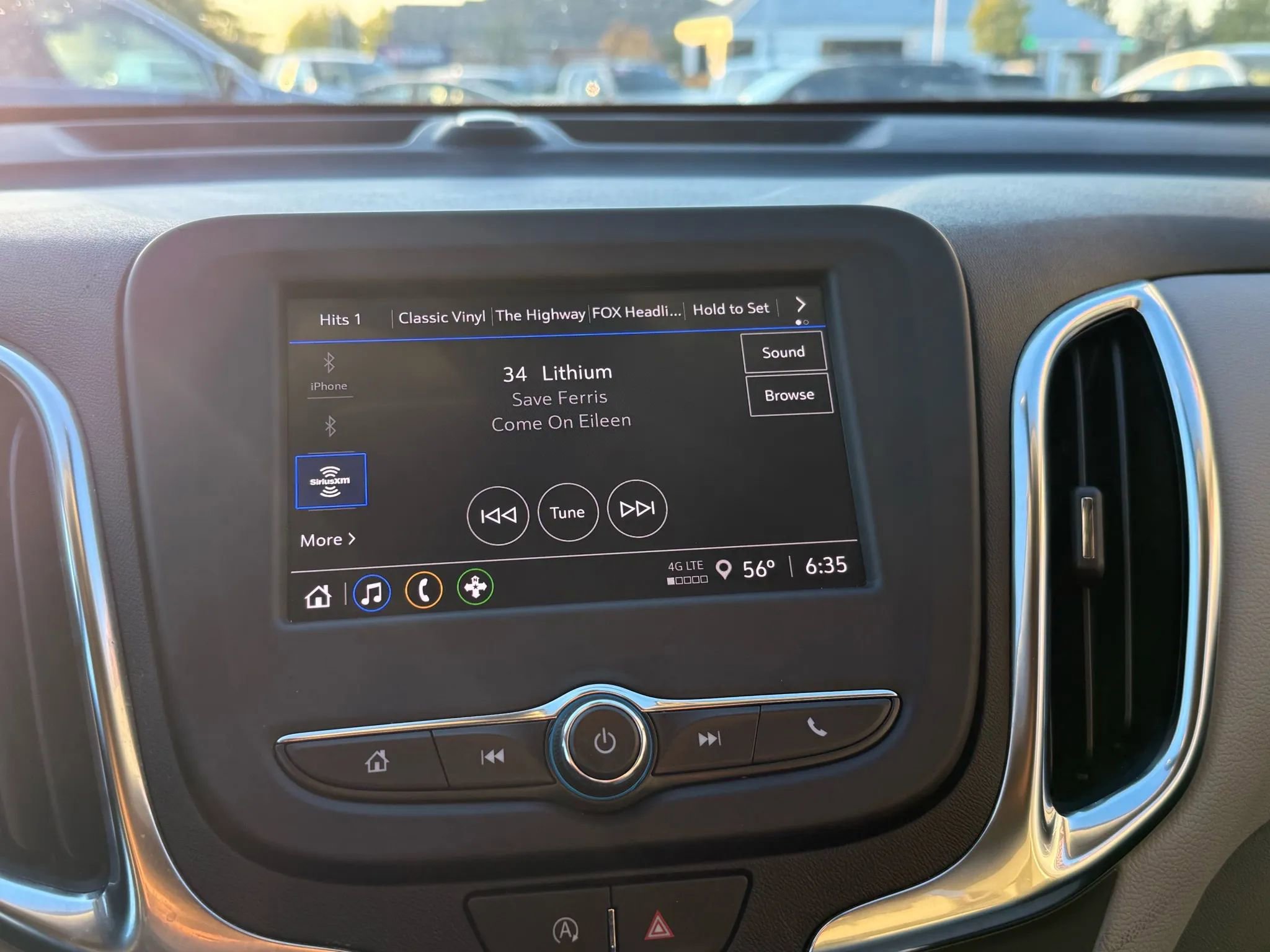 Used 2024 Chevrolet Equinox LS w/ LS Convenience Package image 16